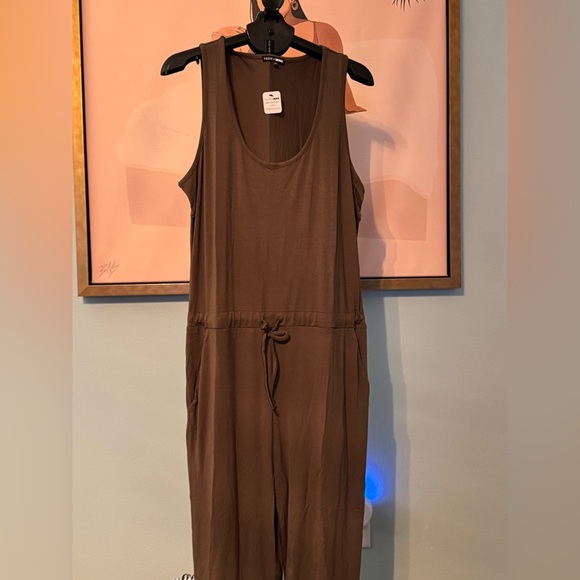 NWT Olive Green Long Two Piece set - Picture 5 of 5